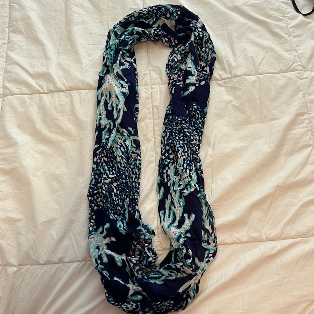 LILLY PULITZER- infinity scarf